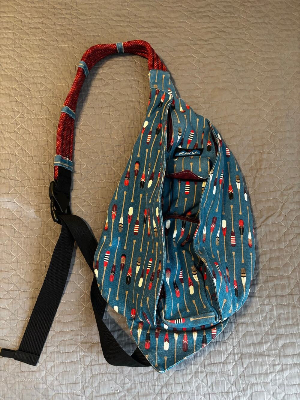 Kavu Rope Sling Crossbody Bag Paddle Oar Pattern Blue